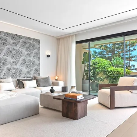 Apartment Palmeras Pool Direct Access To The Beach * Estepona